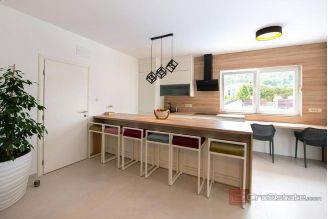 020 2035 346 Ciovo modern house with pool by the sea for sale