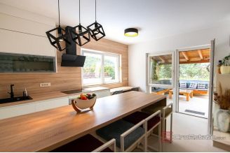 020 2035 346 Ciovo modern house with pool by the sea for sale