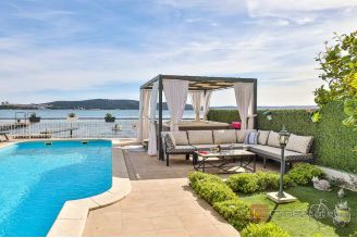 020 2031 238 kastela villa in the first row to the sea for sale