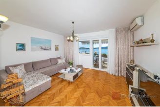 020 2031 238 kastela villa in the first row to the sea for sale