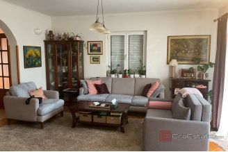 014 2052 113 Dubrovnik House with additional building and a garden for sale