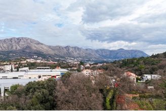 014 2052 113 Dubrovnik House with additional building and a garden for sale