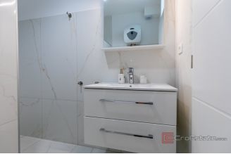 015 5484 30 Ploce Modern villa with pool for sale