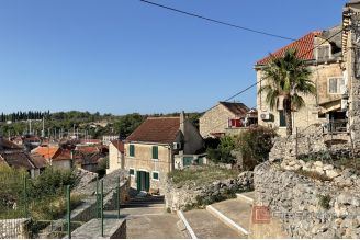 013 2052 115 Brac Stone house in the old town for sale