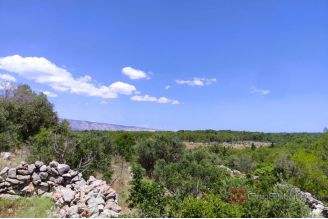 004 2051 63 Hvar Agricultural land for sale