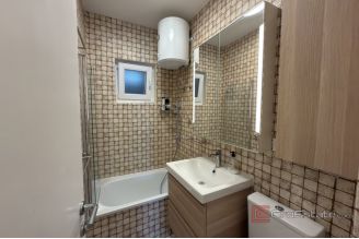 016 2049 96 Marina Three apartment units for sale