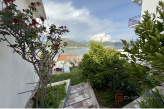 016 2049 96 Marina Three apartment units for sale