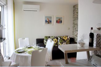 001 2060 01 split one bedroom apartment with sea view for sale