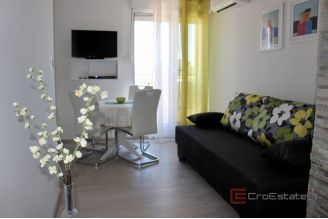 006 2060 01 split one bedroom apartment with sea view for sale