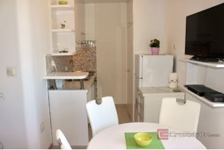 006 2060 01 split one bedroom apartment with sea view for sale