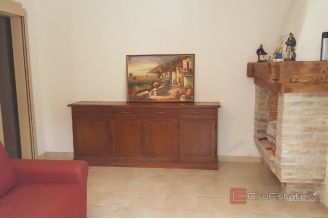 015 5486 30 Losinj Three storey house near the centre for sale