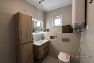 016 2035 347 Ciovo Comfortable two bedroom apartment for sale