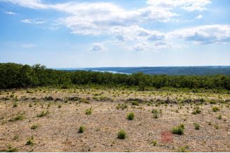 001 2053 41 Labin Building plot with sea view for sale