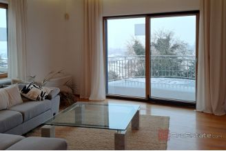 018 1026 38 Zagreb area Villa with panoramic view for sale