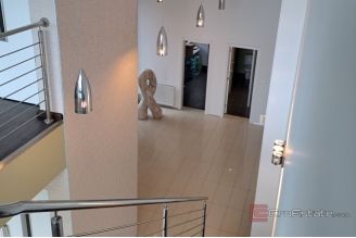 018 1026 38 Zagreb area Villa with panoramic view for sale