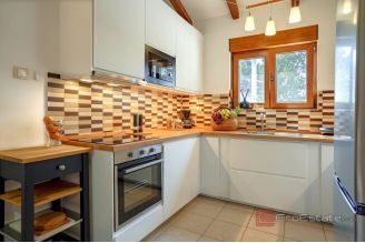 017 2051 65 Hvar holiday house with meditteranean garden for sale