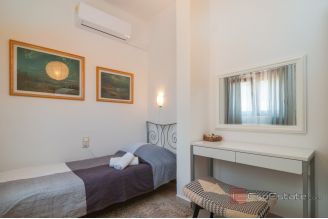 017 2051 65 Hvar holiday house with meditteranean garden for sale