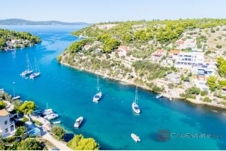005 2022 488 Island of Brac Building land in the first row to the sea for sale