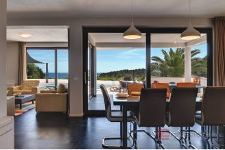 016 5488 30 Pula villa with pool and sea view for sale