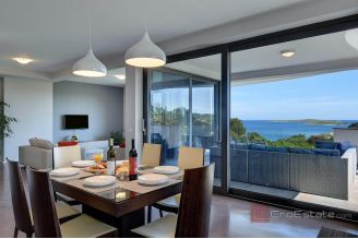 016 5488 30 Pula villa with pool and sea view for sale