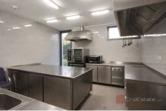 020 2031 238 kastela hotel under construction for rent