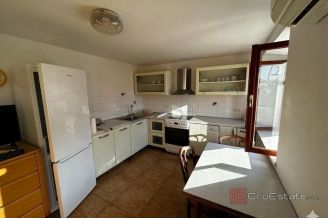 012 2052 117 Korcula semi detached house with sea view for sale