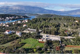 012 2052 117 Korcula semi detached house with sea view for sale