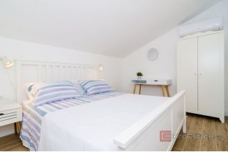 016 2051 66 Dubrovnik holiday house with a swimming pool for sale