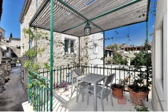 013 2016 699 Split Varos Renovated stone house for sale