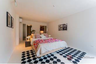 020 2053 43 Zagreb Designer family villa with pool for rent