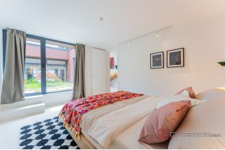 020 2053 43 Zagreb Designer family villa with pool for rent