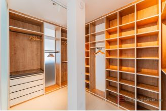 020 2053 43 Zagreb Designer family villa with pool for rent