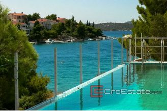14 2014 11 Sibenik house swimming pool front sea  for sale