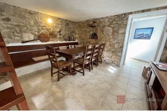 012 5489 30 Omis Renovated stone house in the first row to the sea for sale