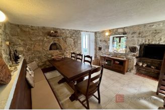 012 5489 30 Omis Renovated stone house in the first row to the sea for sale
