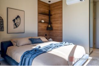 019 2053 46 Porec designer single storey villa with pool for sale