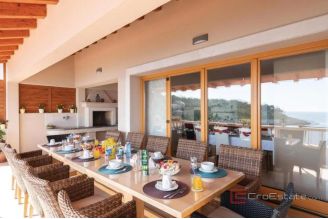 017 2052 118 Korcula first line seafront villa for sale