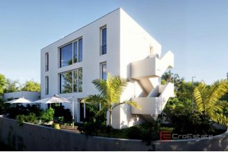 007 2031 241 Umag apartment with sea view in a new builiding for sale