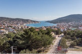 003 2055 10 Kastela Restaurant in the first row to the sea for sale