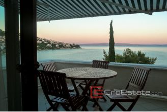 13 2014 09 Ciovo house first row for sale