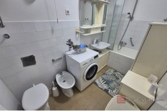 009 2016 702 Split Firule Comfortable two bedroom apartment for rent