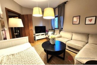 013 1021 48 Krk two storey apartment near the beach for sale