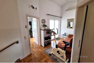 015 1021 49 Krk house with sea view for sale