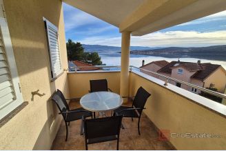 001 1021 50 Krk two bedroom apartment with sea view for sale