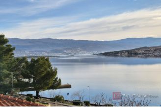 013 1021 50 Krk two bedroom apartment with sea view for sale