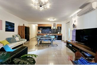 012 1021 51 Krk Two bedroom apartment for sale