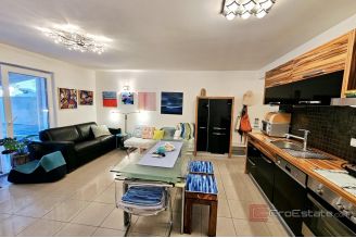 012 1021 51 Krk Two bedroom apartment for sale