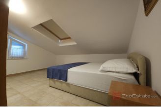 009 1021 52 Krk apartment with big terrace and sea view for sale