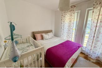 005 2060 05 Split Area Two bedroom apartment with two parking spaces for sale