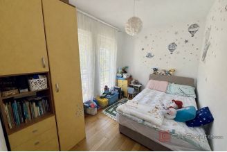 005 2060 05 Split Area Two bedroom apartment with two parking spaces for sale